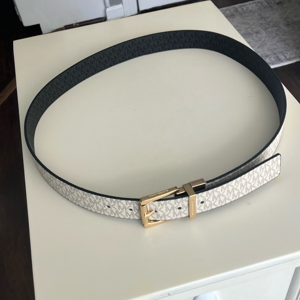 Authentic Michael Kors White Monogram Belt never worn